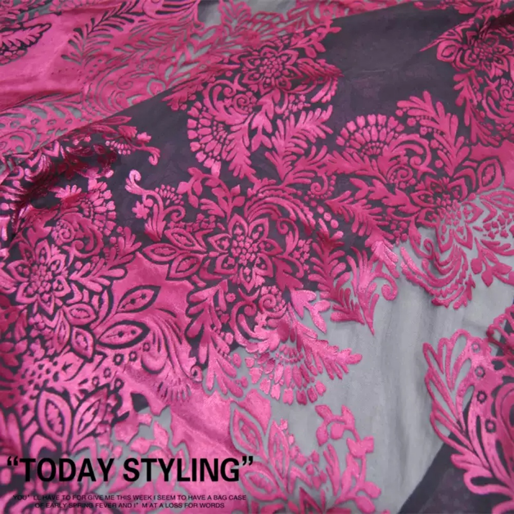 Robe Silk Women - Modna, duża, różowa kwiatowa aplikacja, elegancka