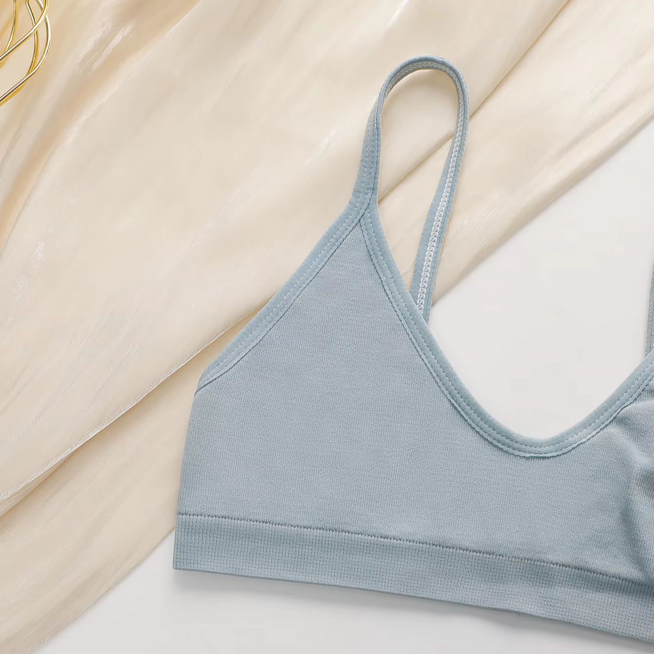 Damski bezszwowy biustonosz be – Bralette Wireless Soft recenzja i cena