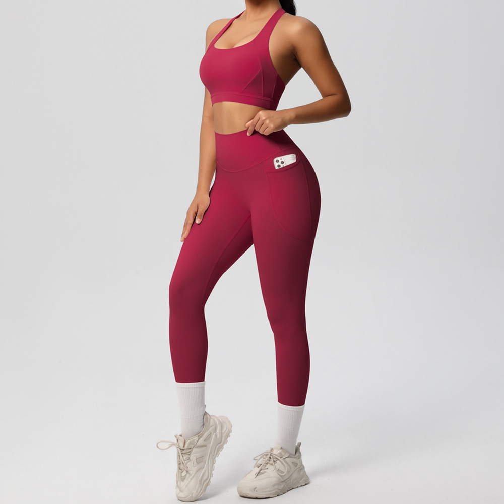 Biustonosz sportowy z wkładkam – Sports Bra High Impact recenzja i cena